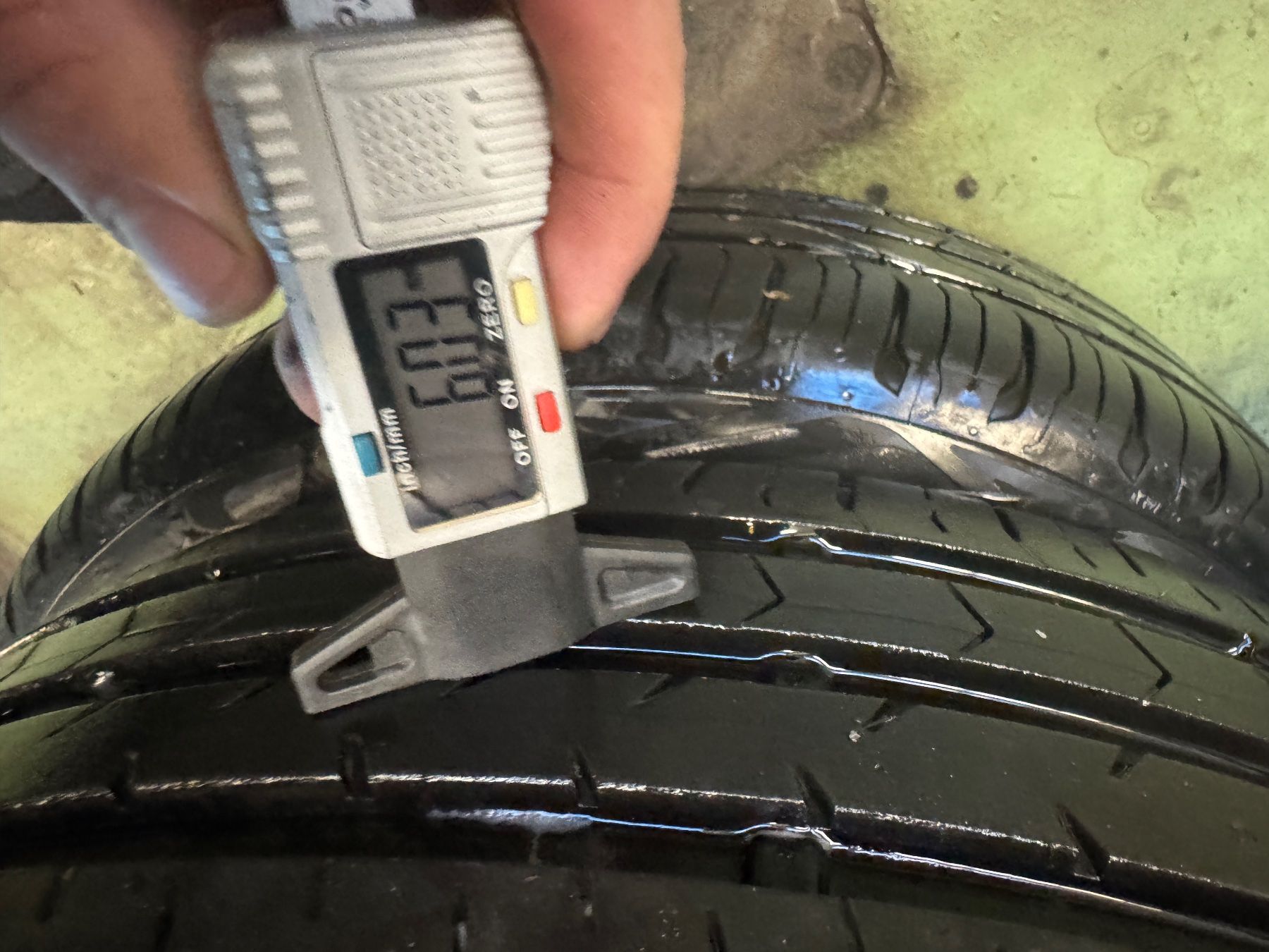 Continental Pneus & Roues: 185/60R15 – D'occasion à Widen par Dinero02 5