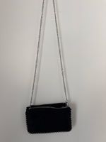 Tasche schwarz mit Kettengurt und Nieten neu