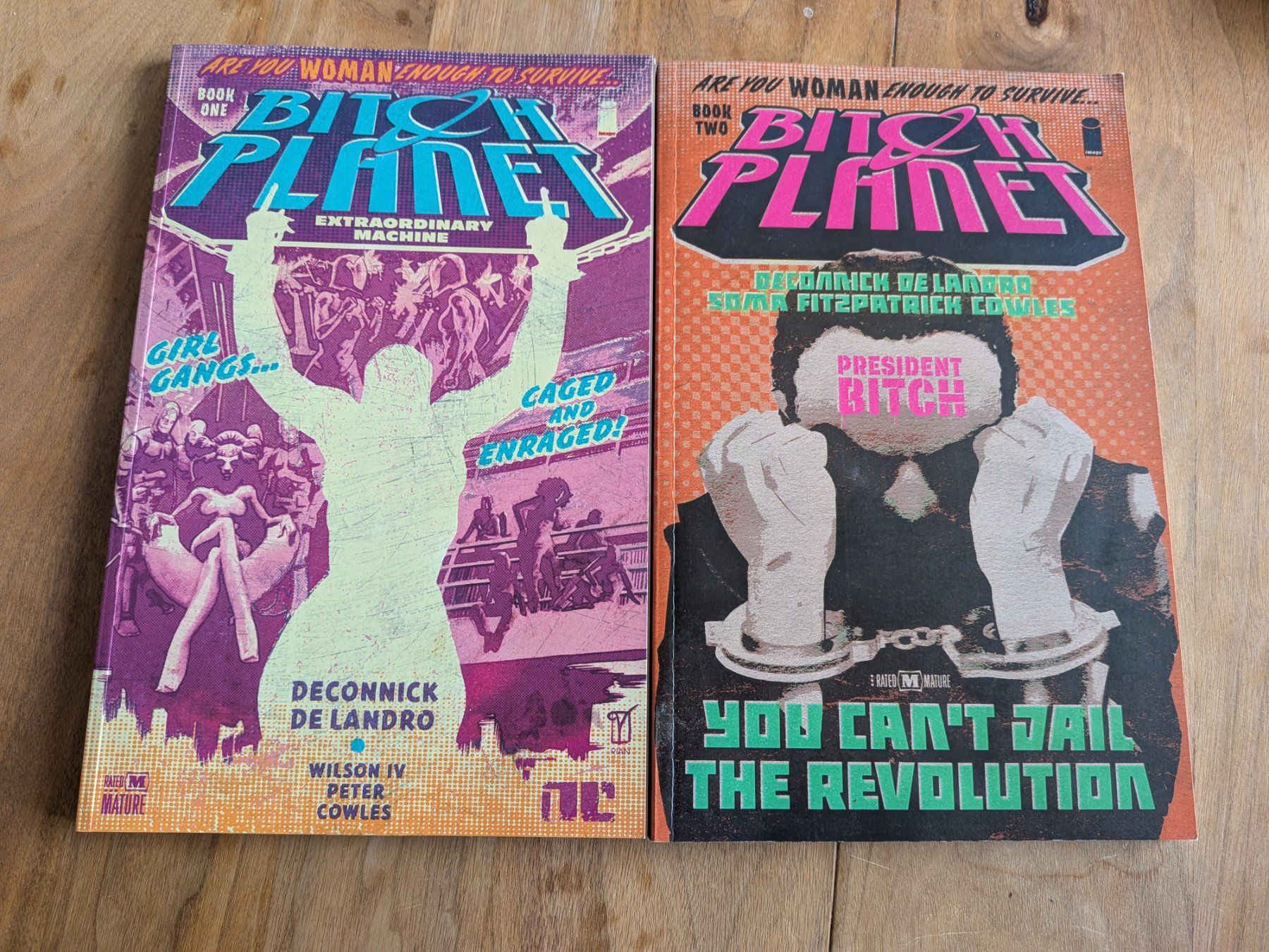 Fumetti: "Bitch Planet" Comics Band 1 und 2 – Usato da Zürich venduto da nz_michaelh