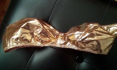 Soutien gorge couleur or , taille 1 - BH klein