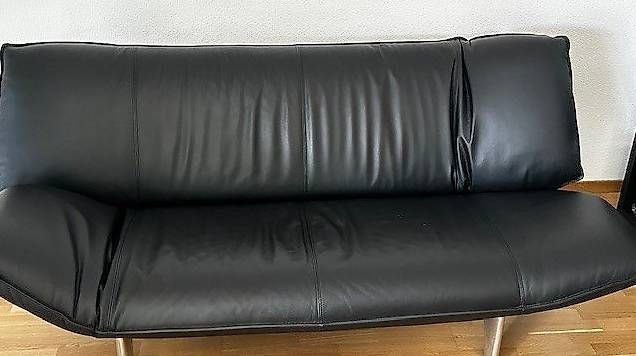 Divani: LEOLUX SOFA schwarz Leder – Usato da Detligen venduto da Porsche4s 2