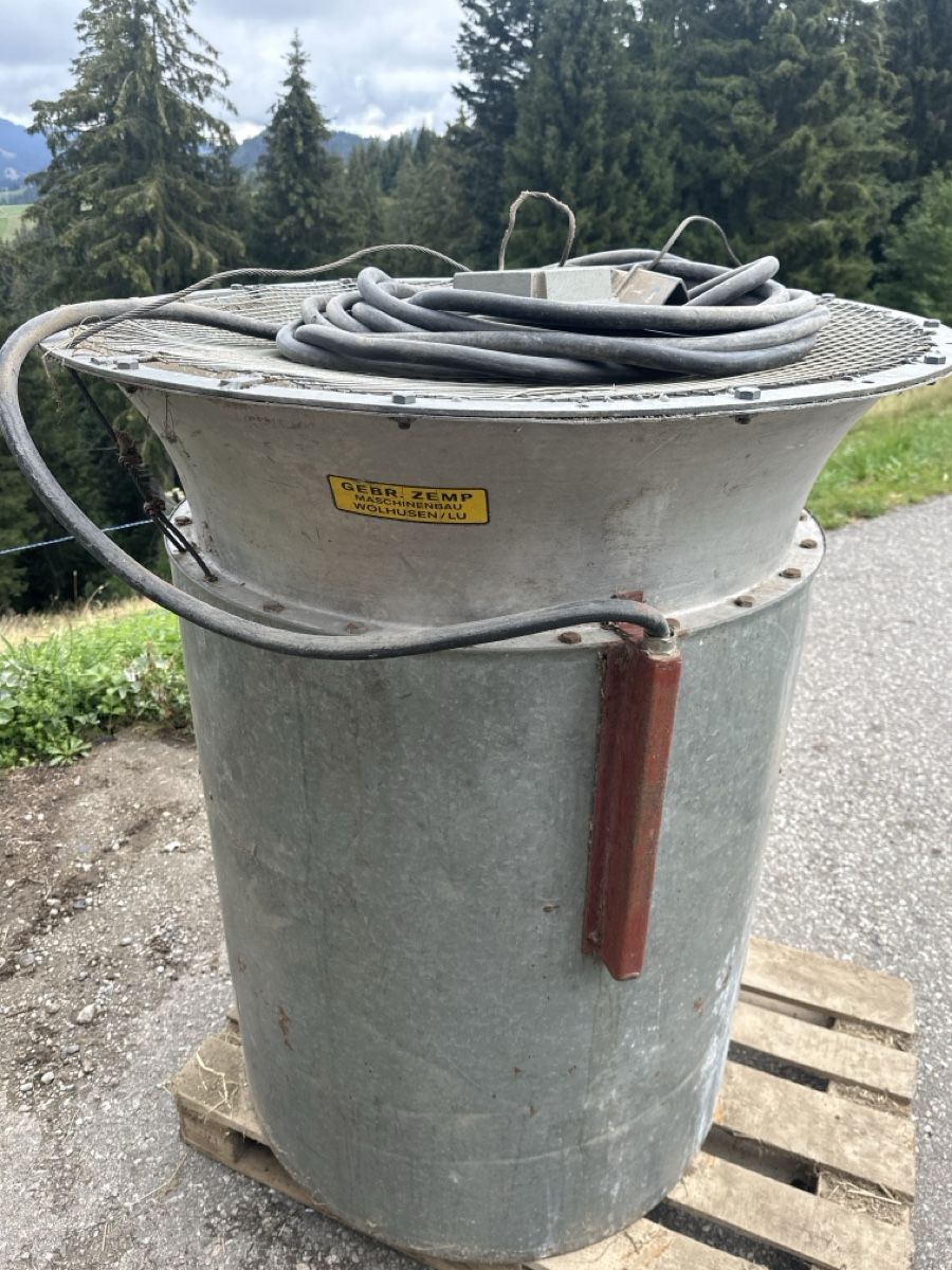 Tutte le macchine: Grosse Heubelüftung Heubombe – Usato da escholzmatt venduto da D.B-Treicheln 3