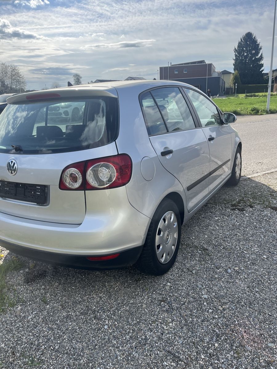 VW Autos: VW Golf Plus – D'occasion à Gerlafingen par dar_5pbj 3