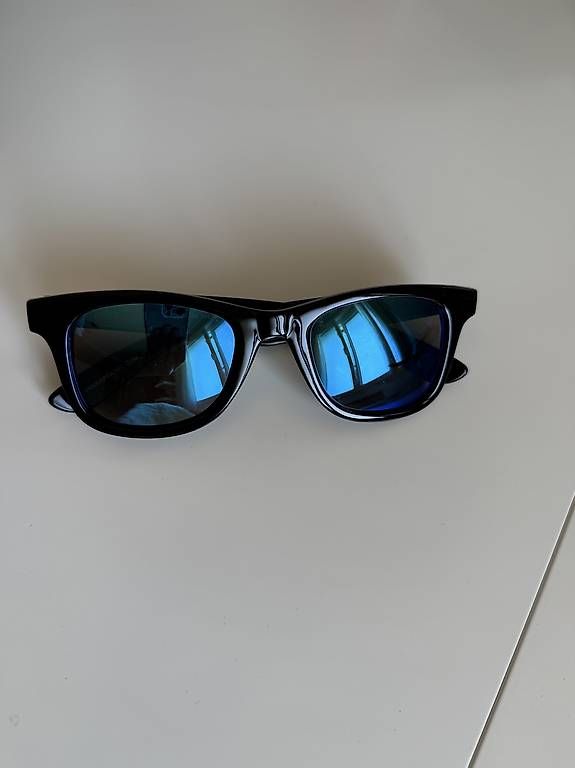Occhiali & Lenti: Lunettes Vans originales miroir bleu – Usato da Yverdon-les-Bains venduto da Tiffany_92