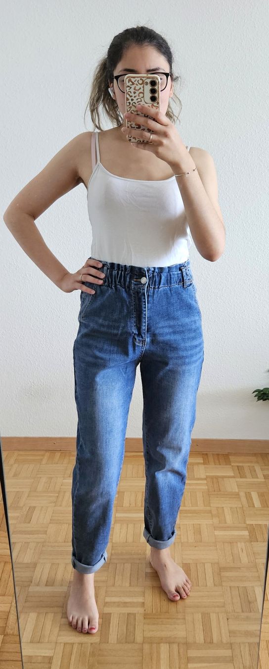 Jeans: Pantalon jean très confortable  – Neu (gemäss Beschreibung) aus Nyon von nay_y72c