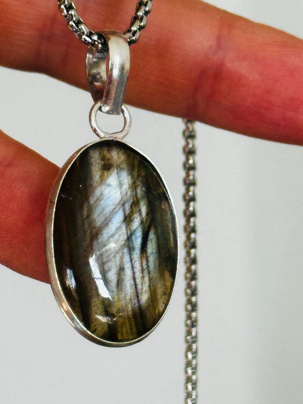 Catenine: Labradorite Gemstone Handmade Jewelry necklace – Nuovo e nell'imballaggio originale da Genève venduto da AGBERG