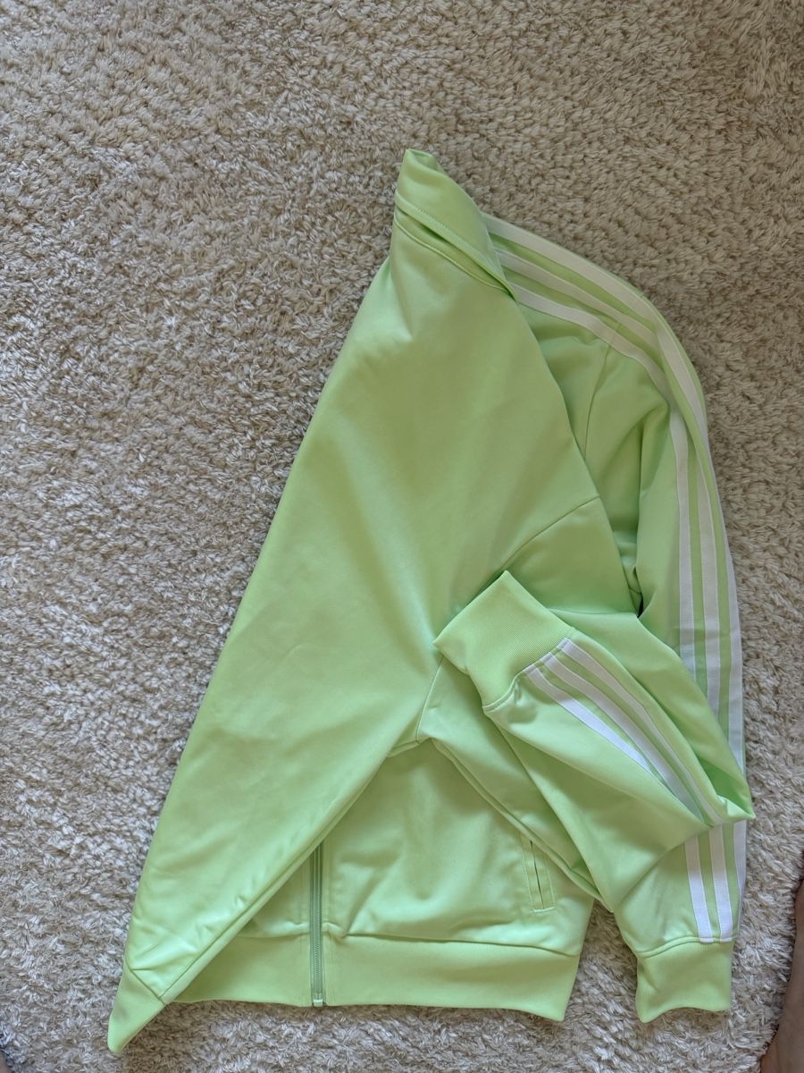 Adidas Giacche: Veste Adidas – Nuovo (secondo la descrizione) da Genève venduto da car_cq69 2