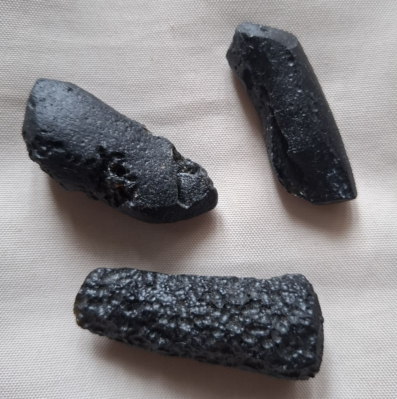 Minerali & Pietre curative: 3 Stück Tektite – Usato da Dietikon venduto da Hirschkopf 6