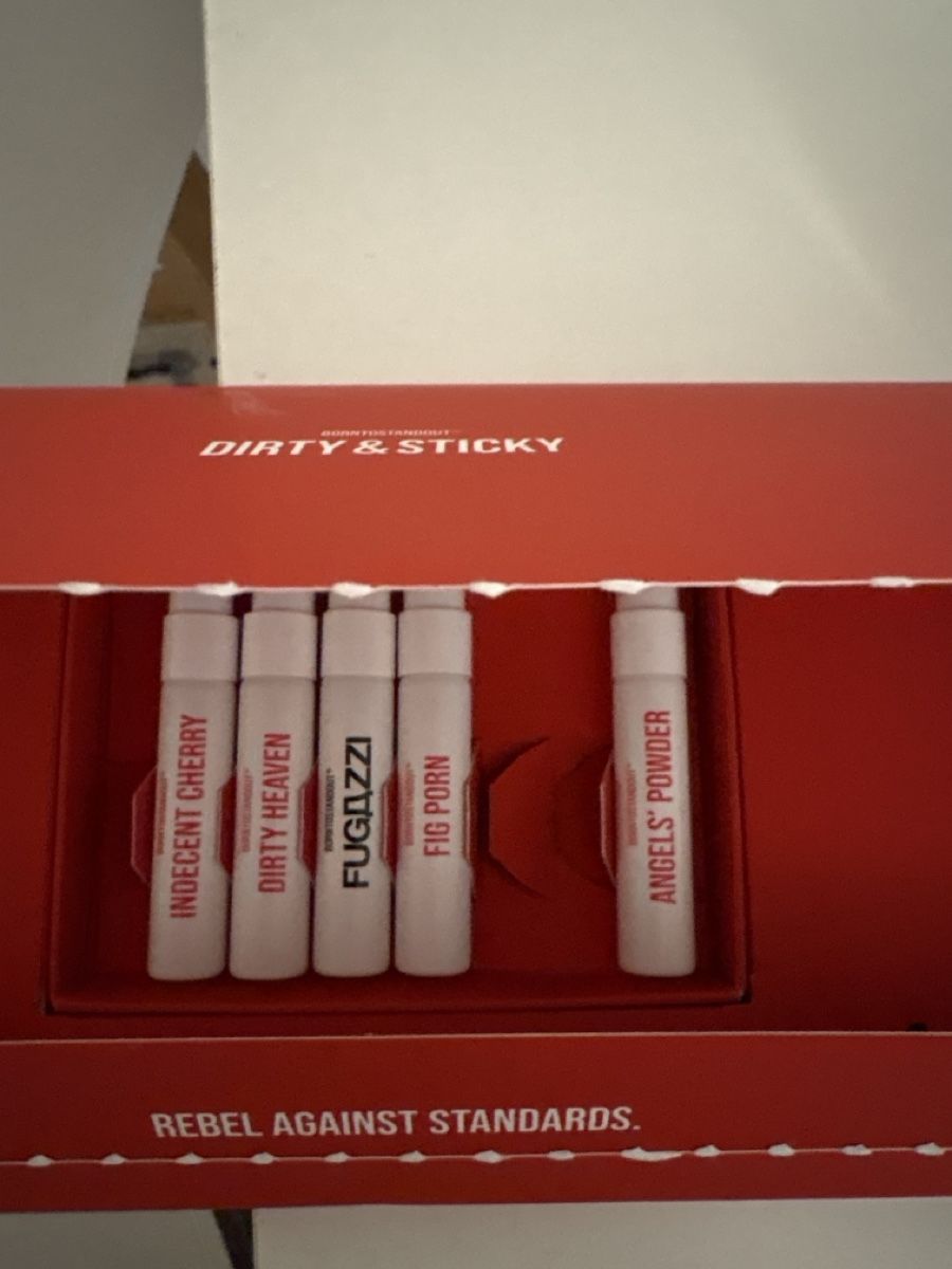 Parfum & Eau de Toilette: discovery sets borntostandout – Gebraucht aus Zürich von gug_5smd 1