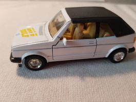 Golf Cabriolet Modellauto weiss neuwertig