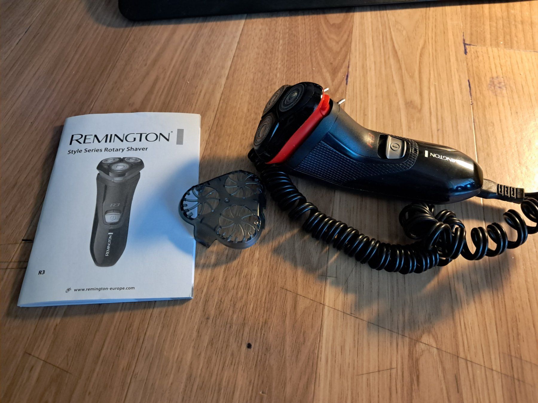 Remington Rasoi & Lamette da barba: Rasierapparat Marke Remington – Usato da Wolhusen venduto da Schmetterling1975