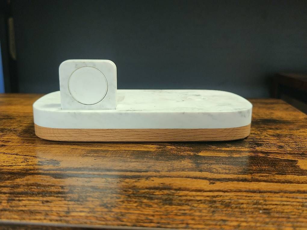 Ladegeräte: Wireless Ladestation – Gebraucht aus Kaltbrunn von AliToni