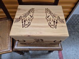 Plusieures boîtes en bois