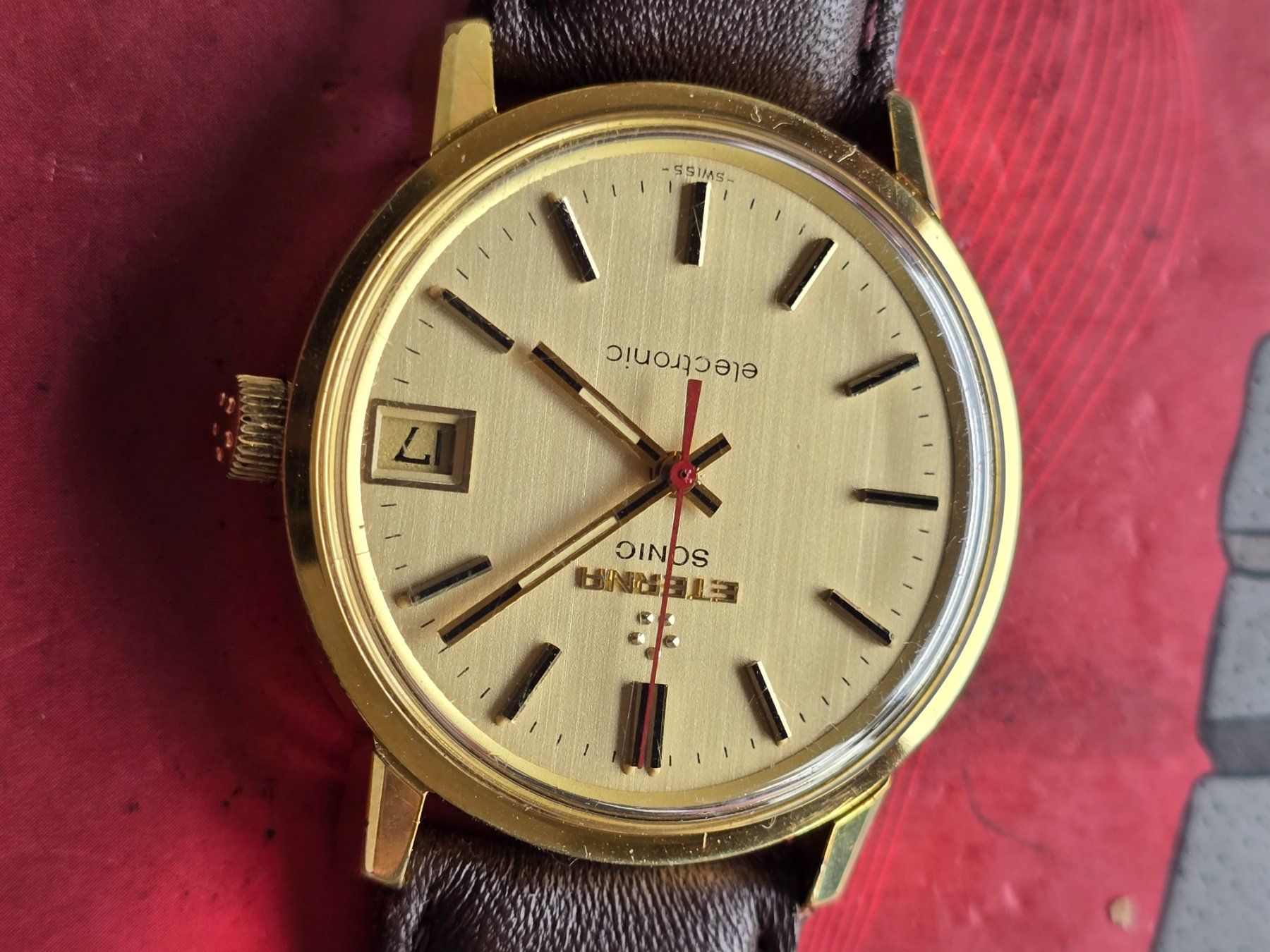 Eterna Orologi: 193 Eterna Sonic Electronic Date aus 1970 Traumhaft – Usato da Muri AG venduto da Corredor 3