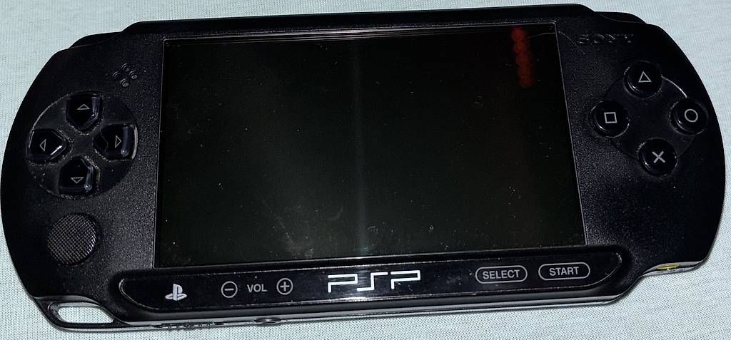Sony Console: PSP mit spiele – Usato da Felben-Wellhausen venduto da kle_mj2p