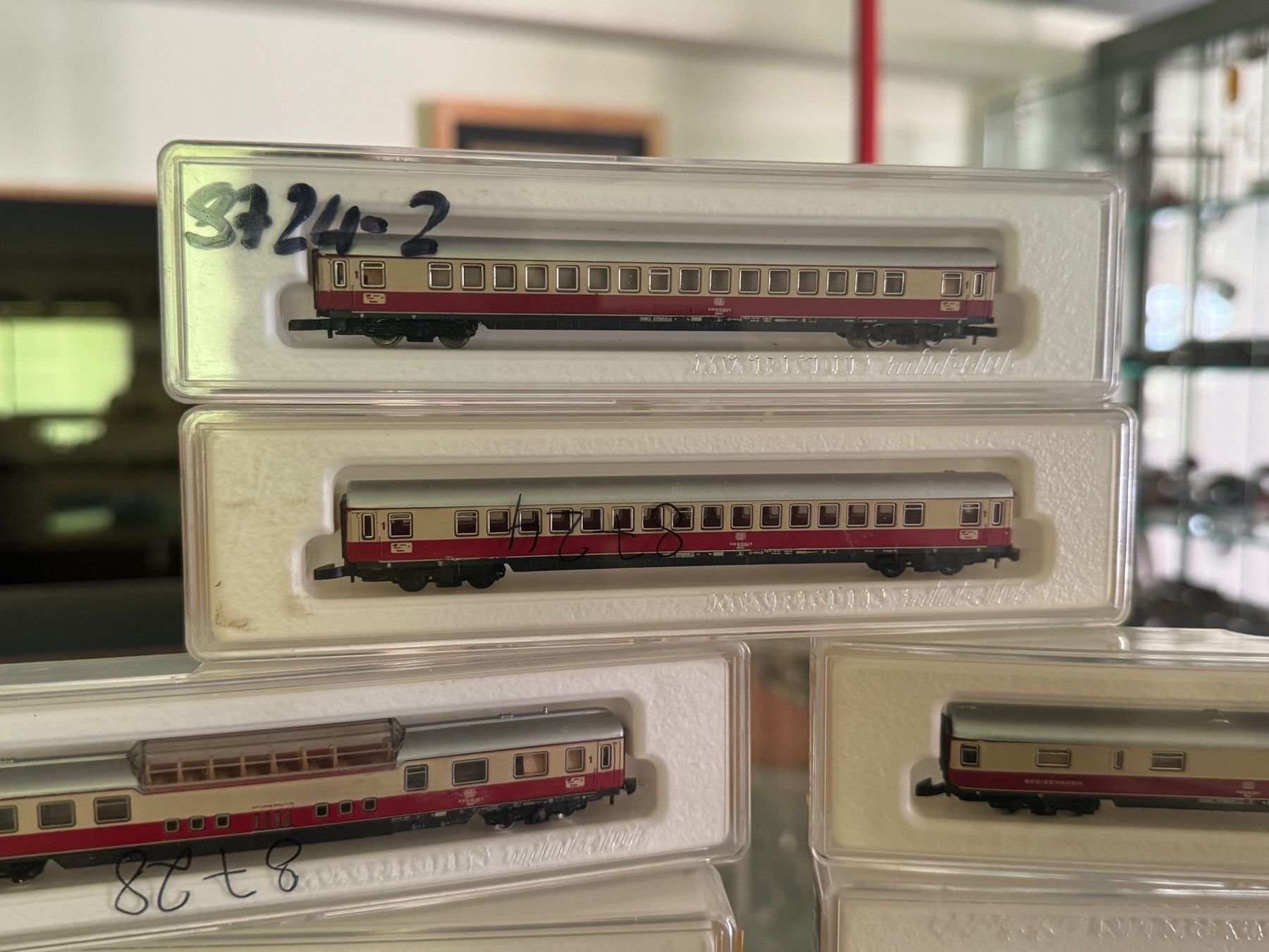 Märklin Modellini di ferrovie: 6 Personenwagen – Nuovo (secondo la descrizione) da Klarsreuti venduto da Sbirolipiero 2