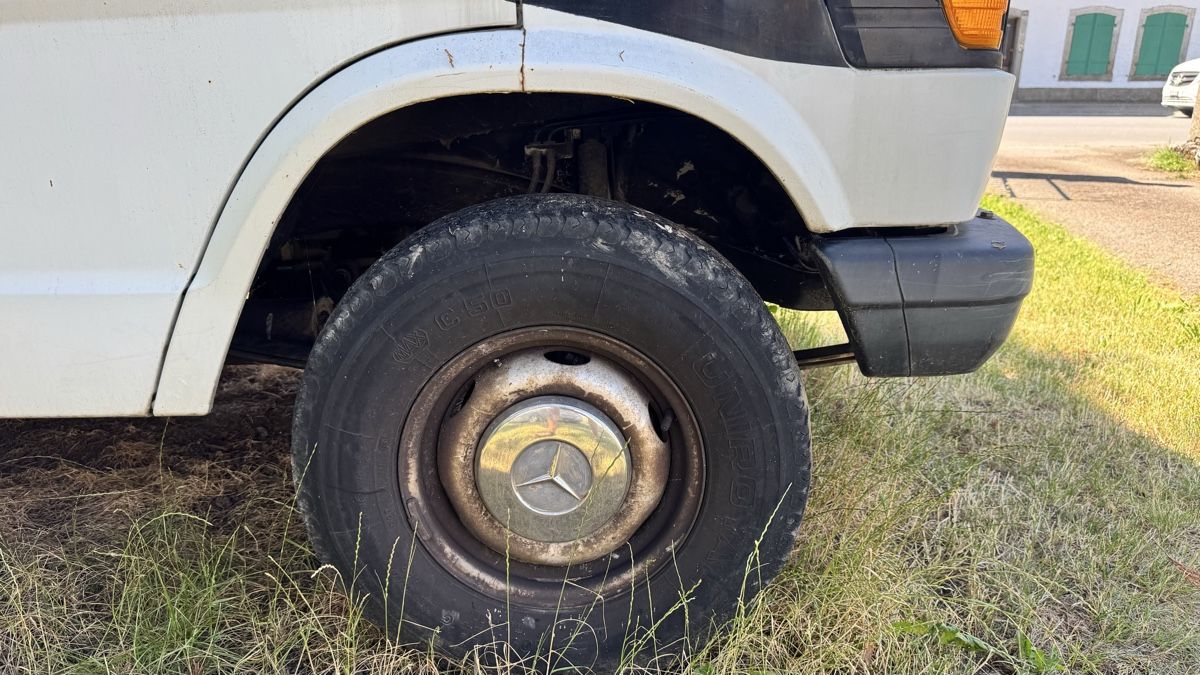 Mercedes-Benz Camping Fahrzeuge: Campervan Mercedes 308 – Gebraucht aus Cheyres von JBLcharly 6