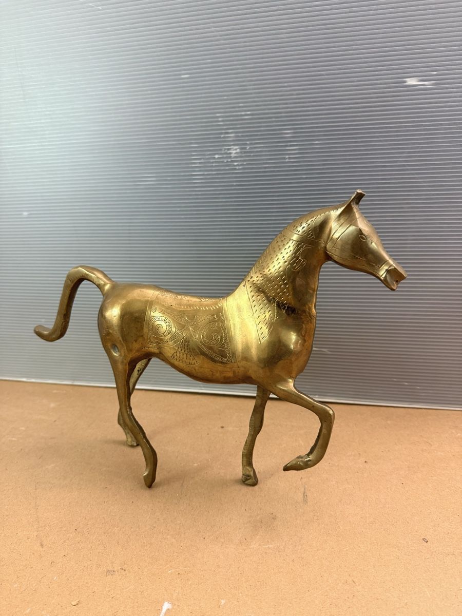 Sculture & Statue: Vintage-Pferdskulptur – Usato da Solothurn venduto da NUVICO 7