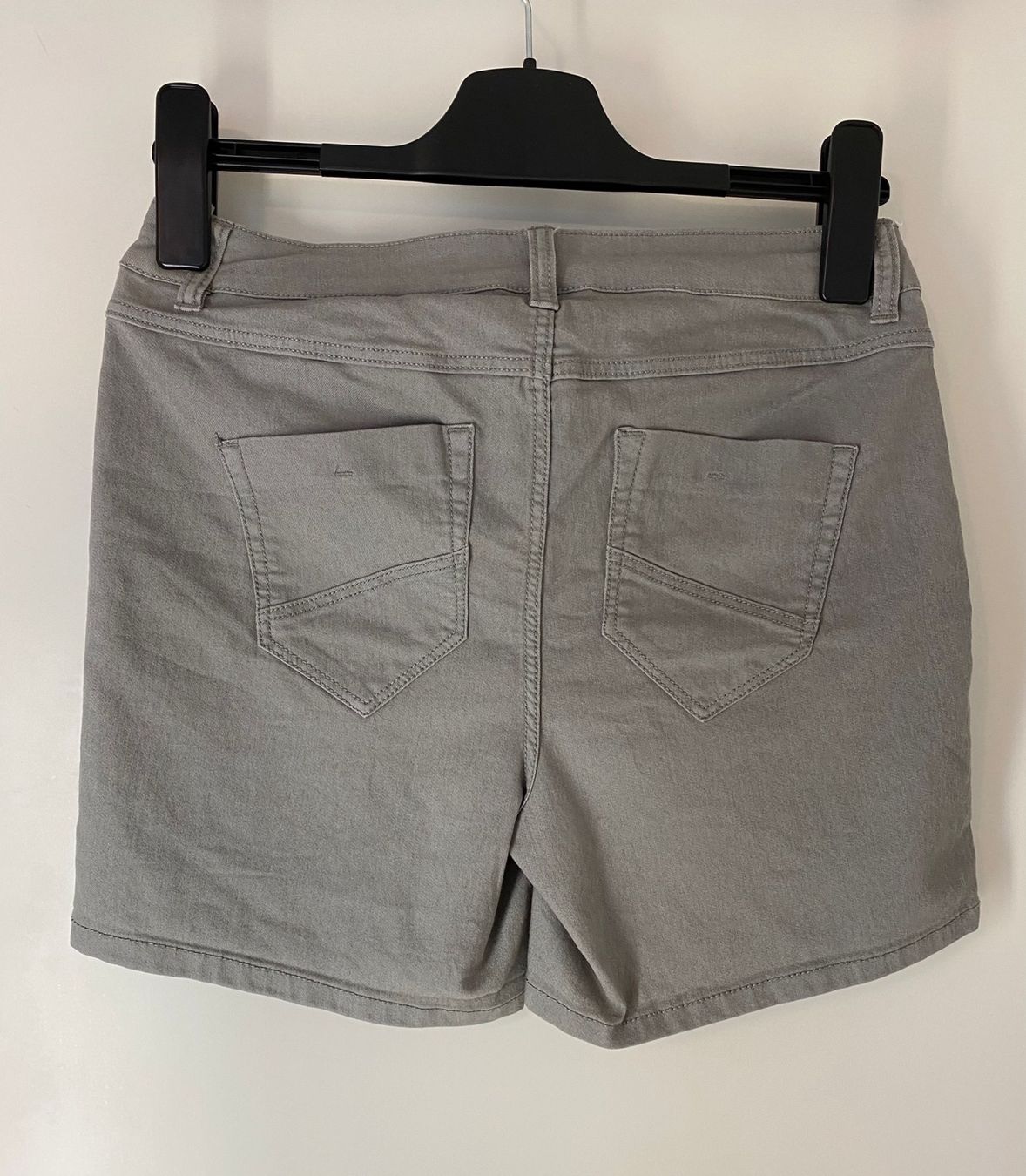 Pantaloni: Takko Shorts Damen Gr. 36 – Nuovo (secondo la descrizione) da Frauenfeld venduto da LIL_NA 2