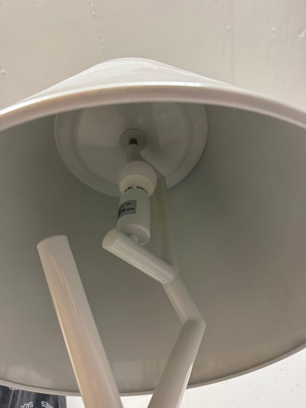 Lampade: Weisse Stehlampe – Usato da Zug venduto da Hehe 3
