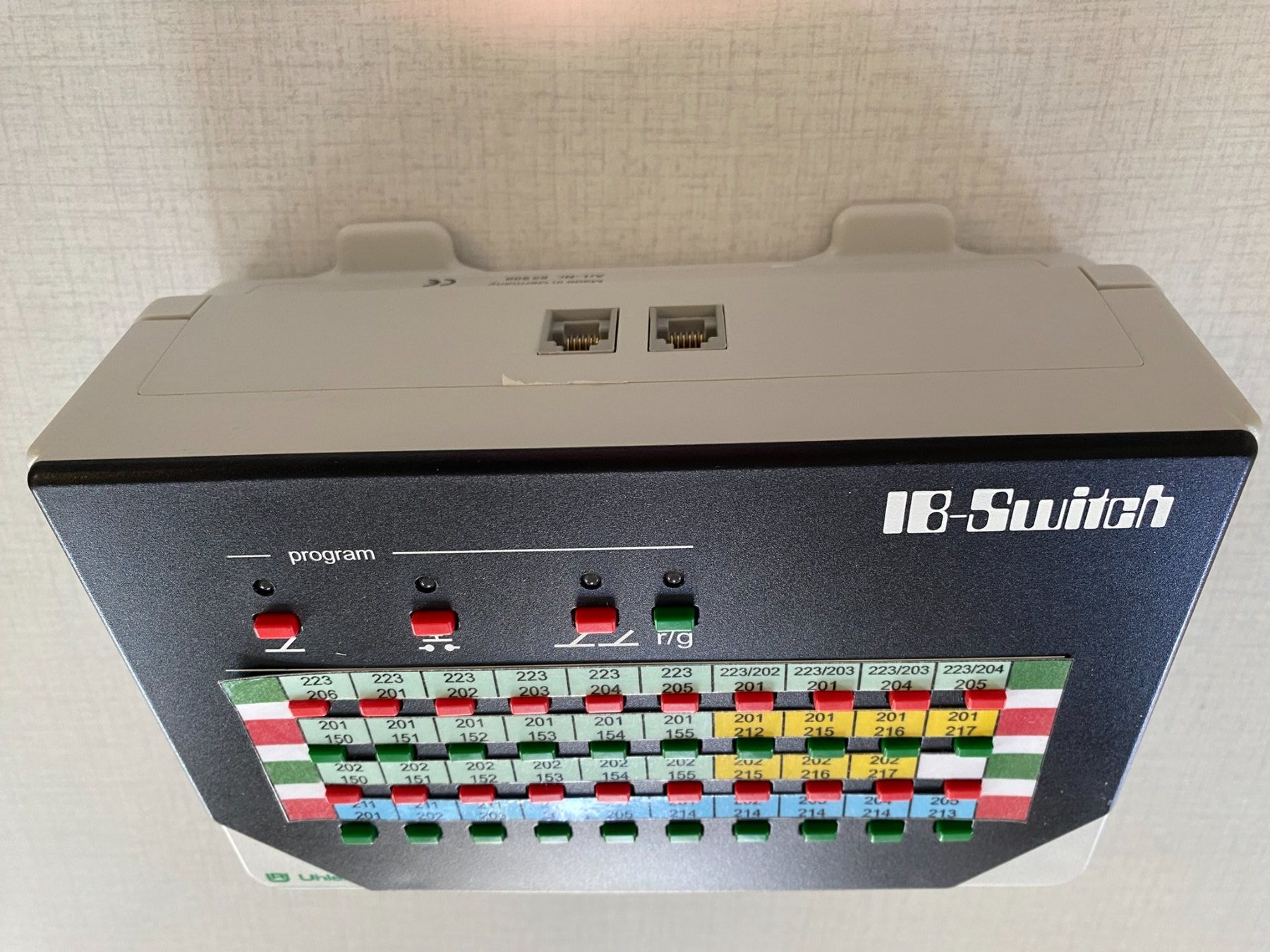 Uhlenbrock Modellini di ferrovie: Uhlenbrock IB-Switch Digitale Modellbahnsteuerung 65800 – Usato da Wohlen AG venduto da Kusy77 1