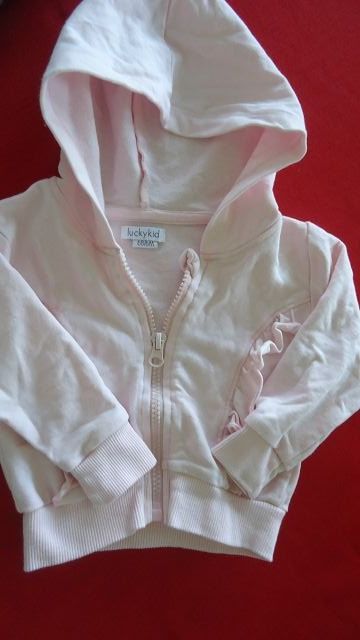 Lotti & Set di vestiti: Süesses Baby-Set: Pullover & Kapuzenjacke, Grösse 62/ 68 – Usato da Ergisch venduto da Haemmerli59 1