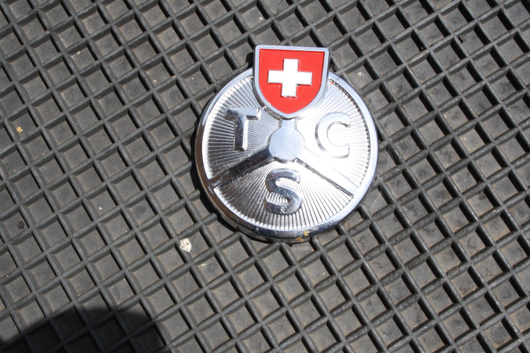 TCS Insegne: TCS EMBLEM  VINTAGE FÜR OLDTIMER – Usato da Wauwil venduto da Pneuedy 6