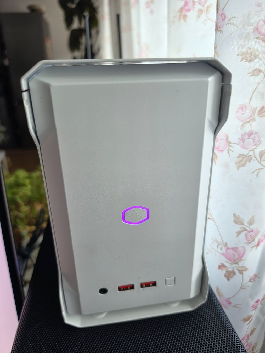 Intel PC: Intel NUC 9 Pro / Quartz Canyon Mini-Workstation – Usato da Wittenbach venduto da mou_c9st