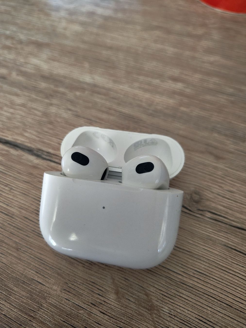 Apple Kopfhörer: Apple AirPods 3gen. Magsafe case - lightening – Gebraucht aus L Abergement von Darkstar_NACH 4