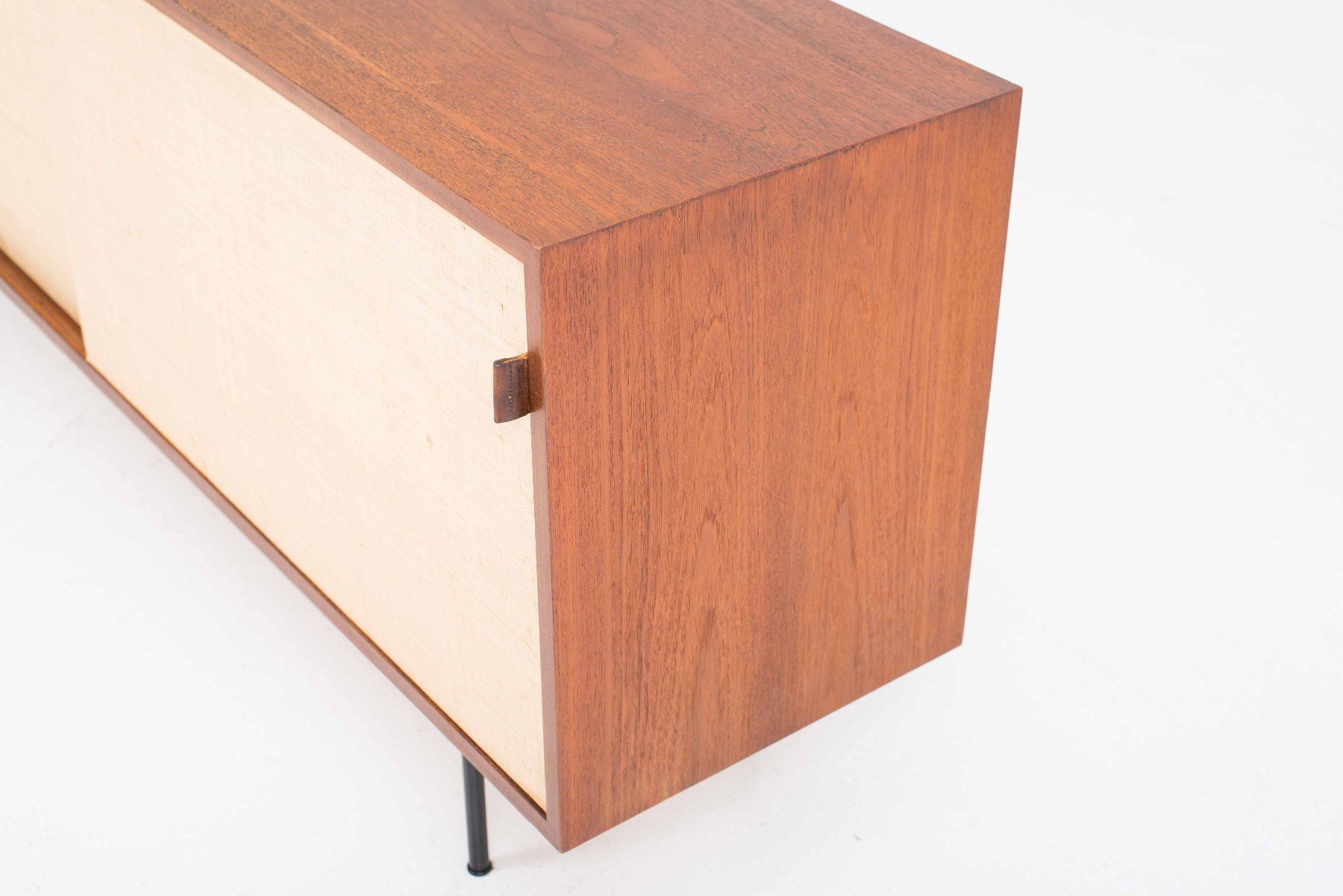 Knoll Kommoden: Knoll Sideboard mit Seegrasfronten von Florence Knoll – Gebraucht aus Zürich von STUZH38 4