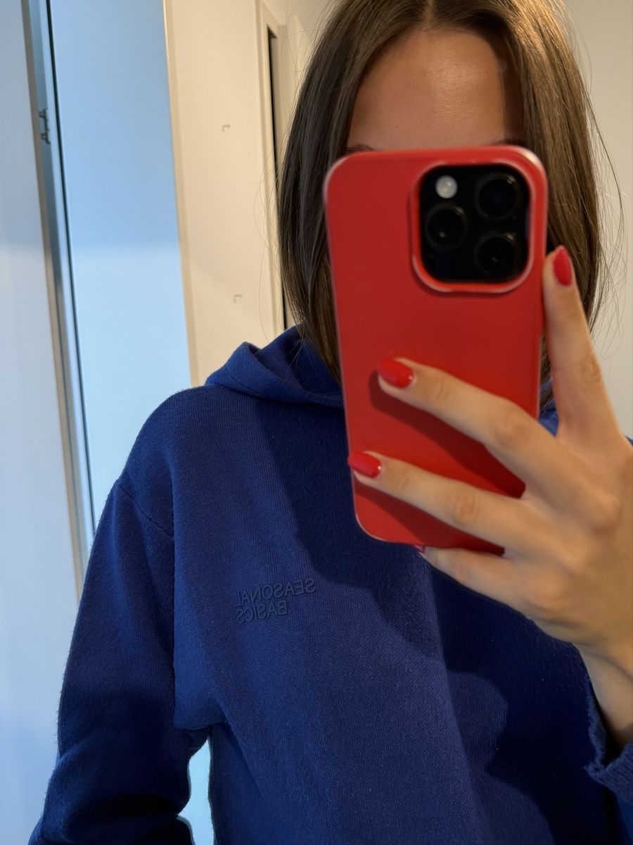 Zara Maglioni & Felpe: Blauer Kapuzenpullover von Zara – Usato da Uetikon am See venduto da pauline.lily 2