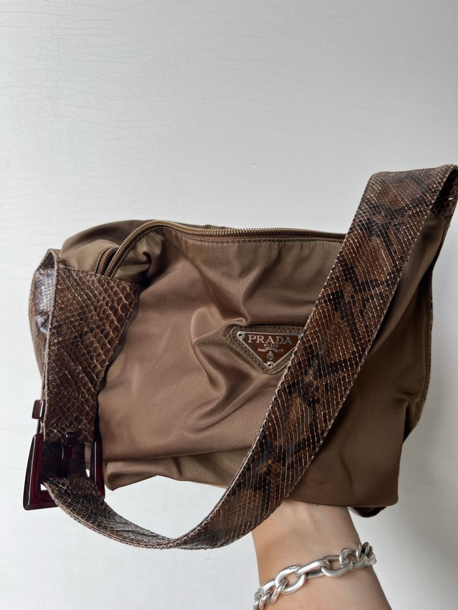 Prada Borse: Prada Python Schultertasche – Usato da Basel venduto da arminafera 5