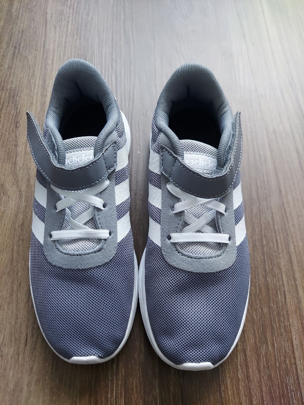 Adidas Scarpe per ragazzi: Adidas Lite Racer Turnschuhe Gr. 33 – Usato da Altishofen venduto da tammy05