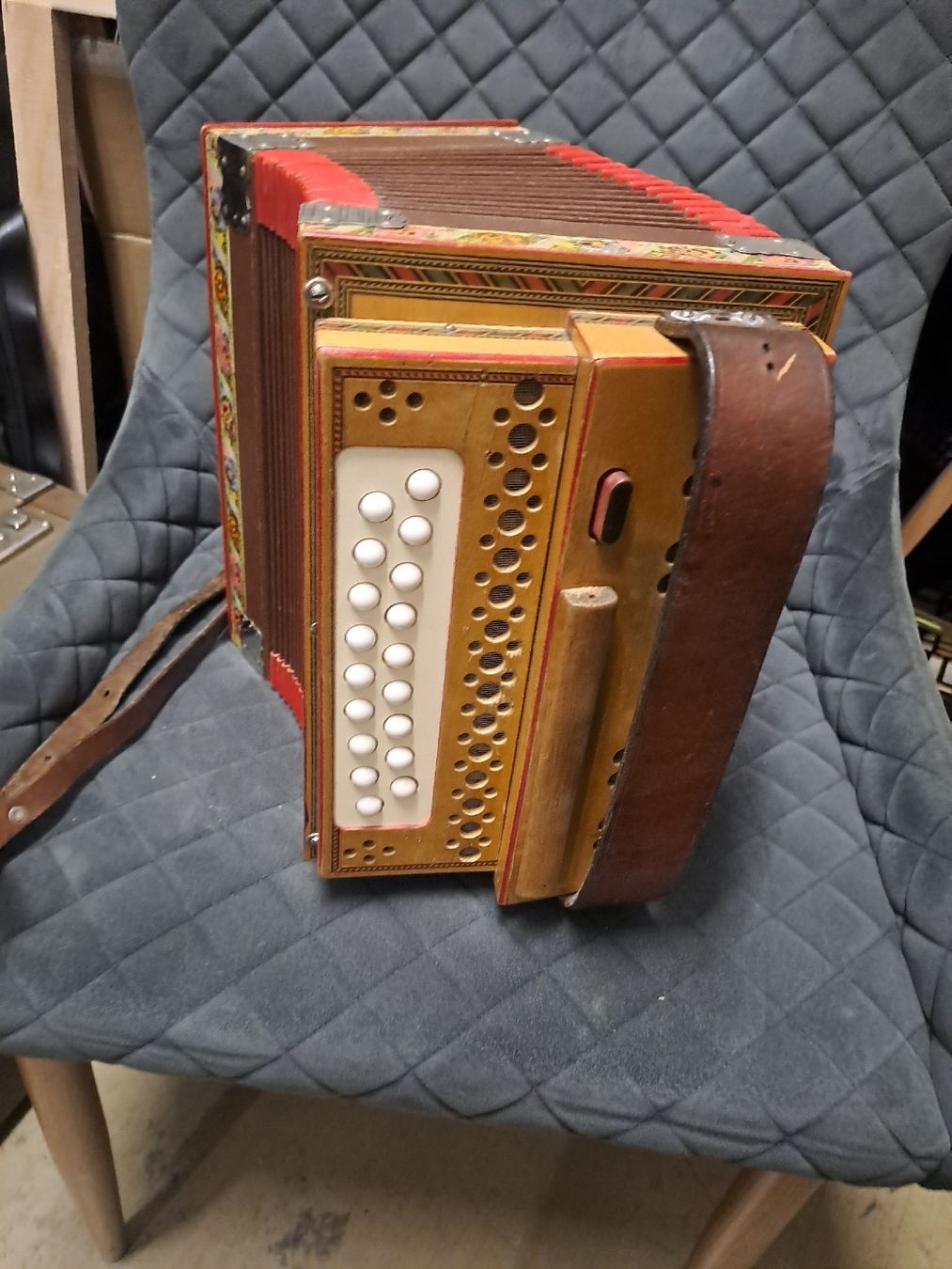Instruments de musique: 18 basses iten orgeli – D'occasion à Villeneuve par BibiVintage 2