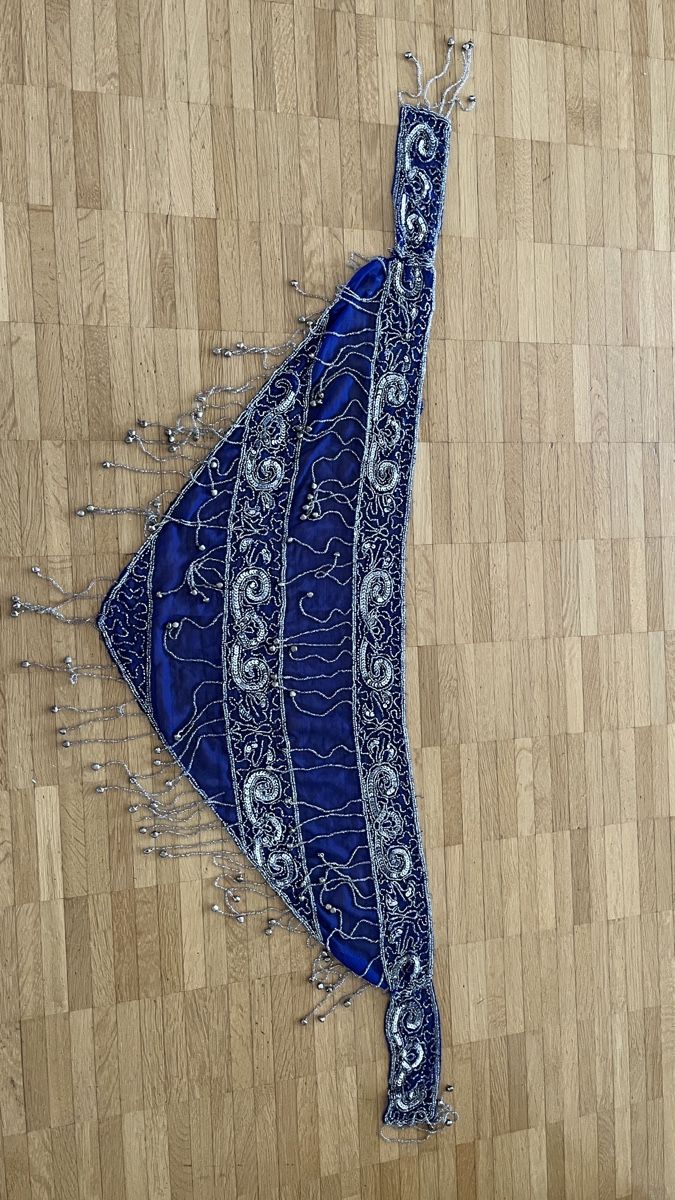 Costumi: Bauchtanz Hüfttuch – Usato da Ebikon venduto da Gismo0