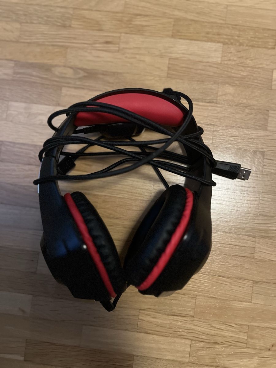 Kopfhörer: Gaming Headset Black Red used – Gebraucht aus Bern von pnlmc2325 2