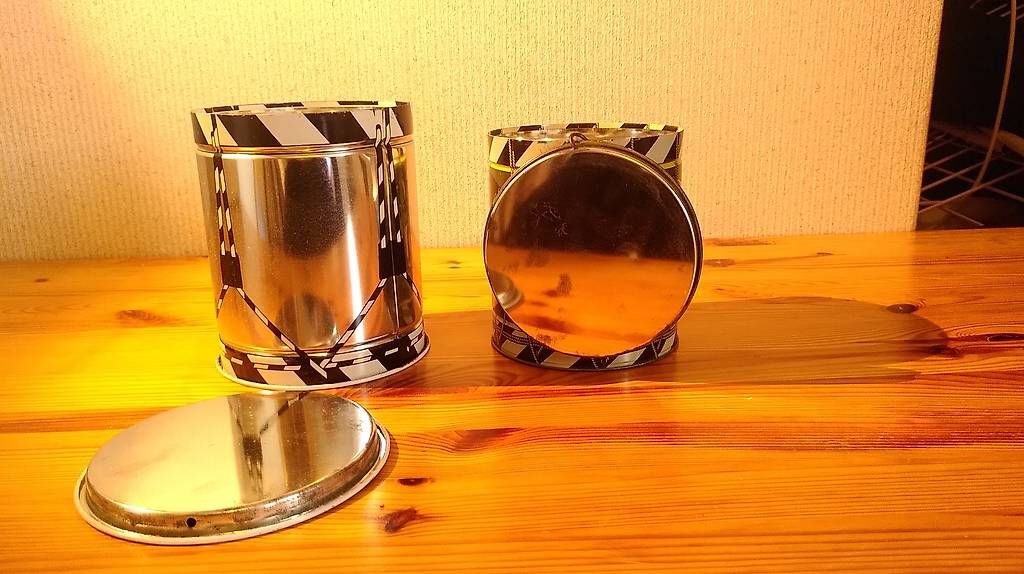 Tutte le decorazioni: Antike Basler Läckerli Büchsen  – Usato da Bönigen venduto da Gaemsi87 1