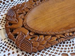 Vintage Holztablett – handgeschnitzte Durchbrucharbeit