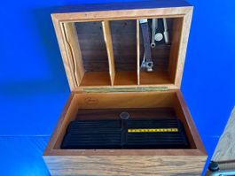 Humidor Davidoff vintage en bois précieux avec accessoires