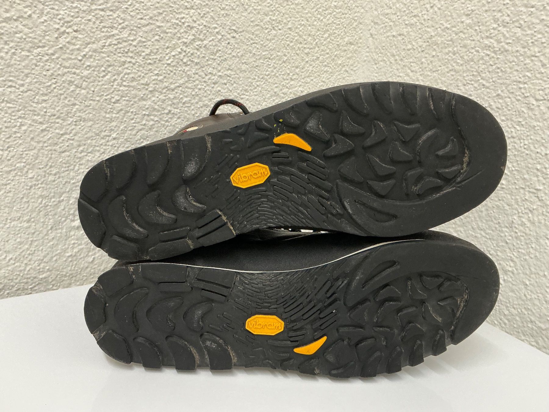 Scarpa Herrenschuhe: SCARPA Mojito Basic Mid / Leder Wanderschuhe – Gr. 43 (27.5) – Gebraucht aus Siebnen von mac_8tmv 4