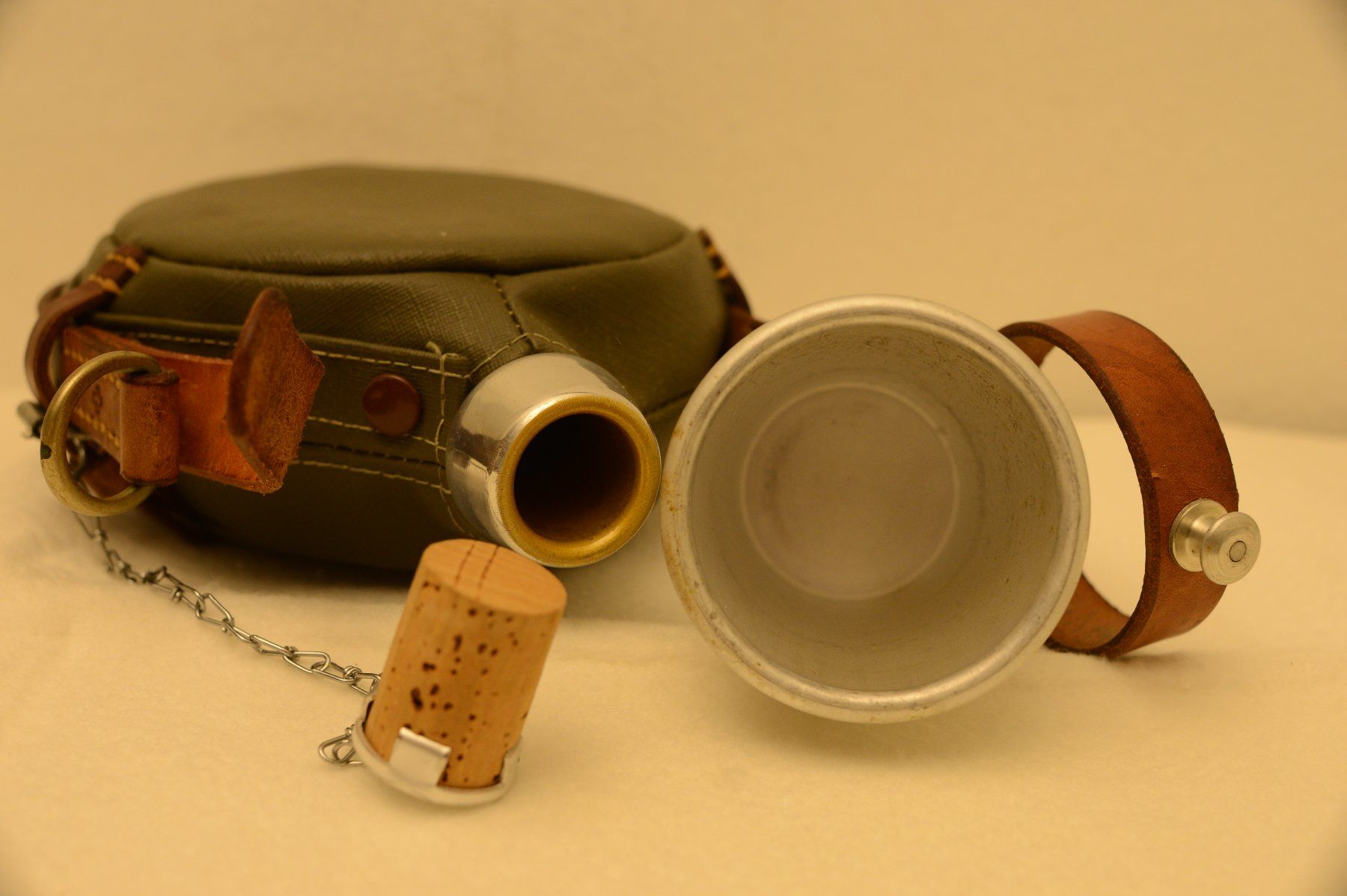 Schweizer Armee Attrezzatura & Pezzi di ricambio: Labeflasche / Feldflasche von der Schweizer Armee – Usato da Sachseln venduto da Smatsch54 3