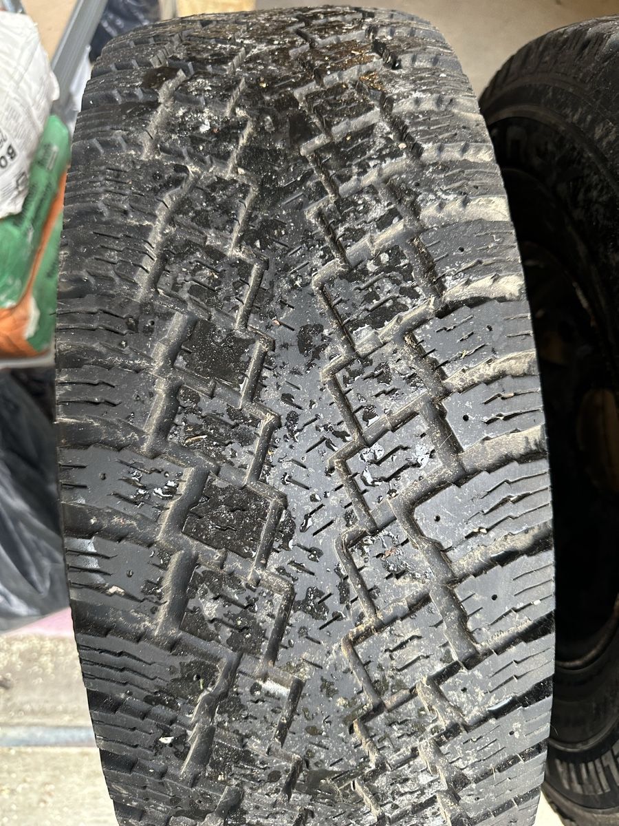 Nissan Cerchioni: Felgen mit Reifen – Usato da Unterkulm venduto da Boris_95 4