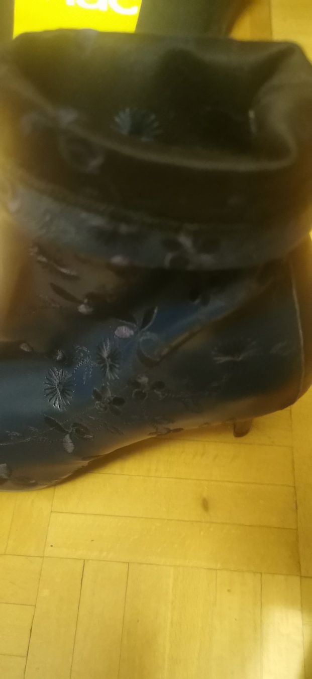 Scarpe da donna: Bottines – Nuovo (secondo la descrizione) da Genève venduto da vins50 7