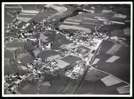 Fotografie Biglen, Blick auf den Ort mit
