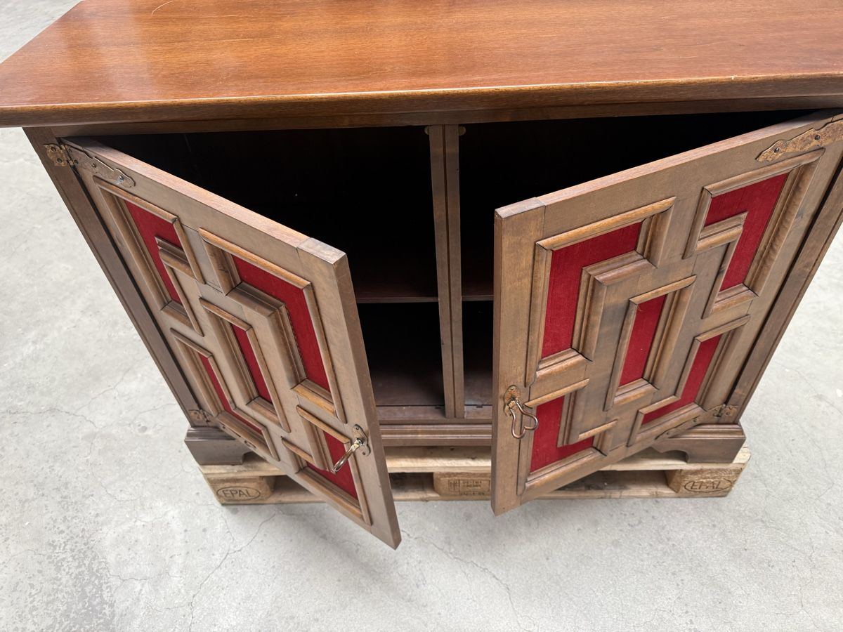 Commodes: Holzschrank – D'occasion à Horriwil par Carrera68 1