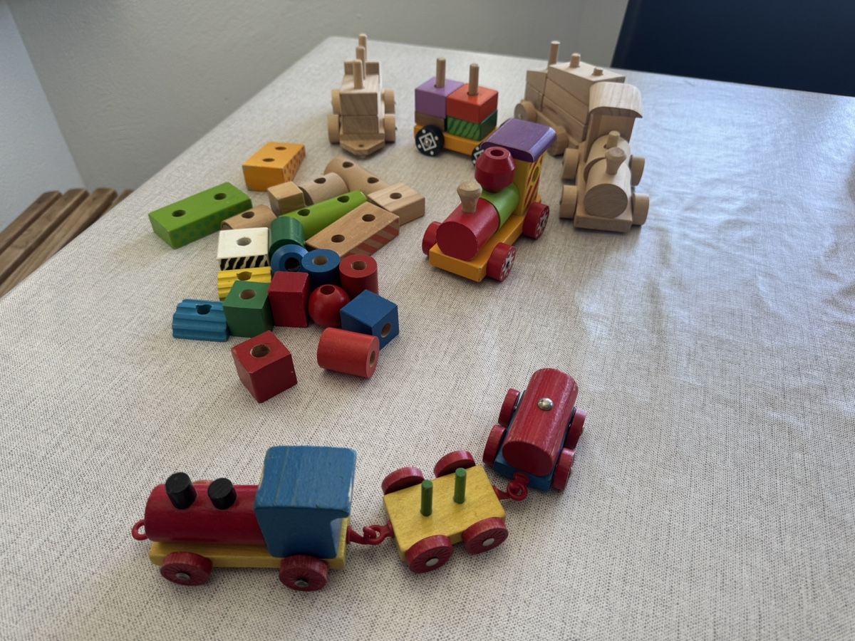Giocattoli: Holzspielzeug Zugset mit Bausteinen – Usato da Reichenburg venduto da Noele123