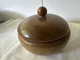 Holzschale mit Deckel — Vintage Schatulle— Dekorativ 