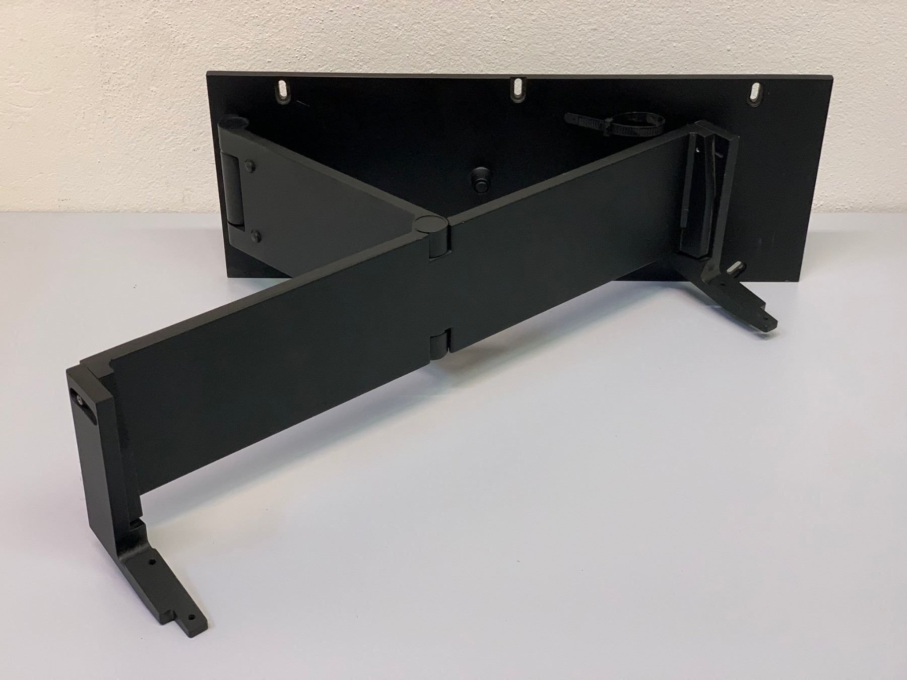 Bang & Olufsen Fernseher: BeoVision 8-26 Wandhalterung – Gebraucht aus Hochdorf von av-electronics 3