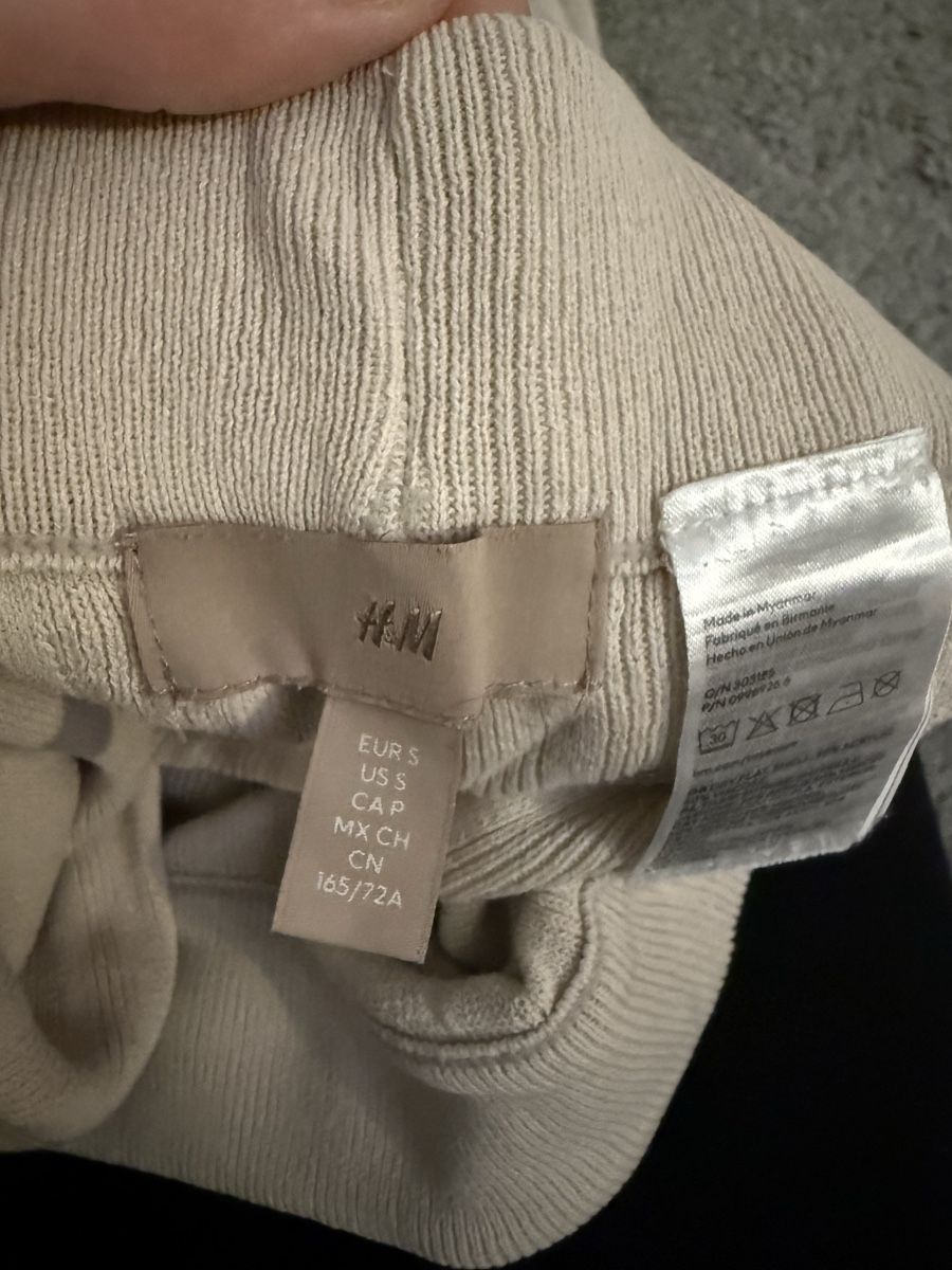 H&M Pantaloni: H&M Strickhose Beige, Grösse S, – Nuovo (secondo la descrizione) da Opfikon venduto da Desi.s 1