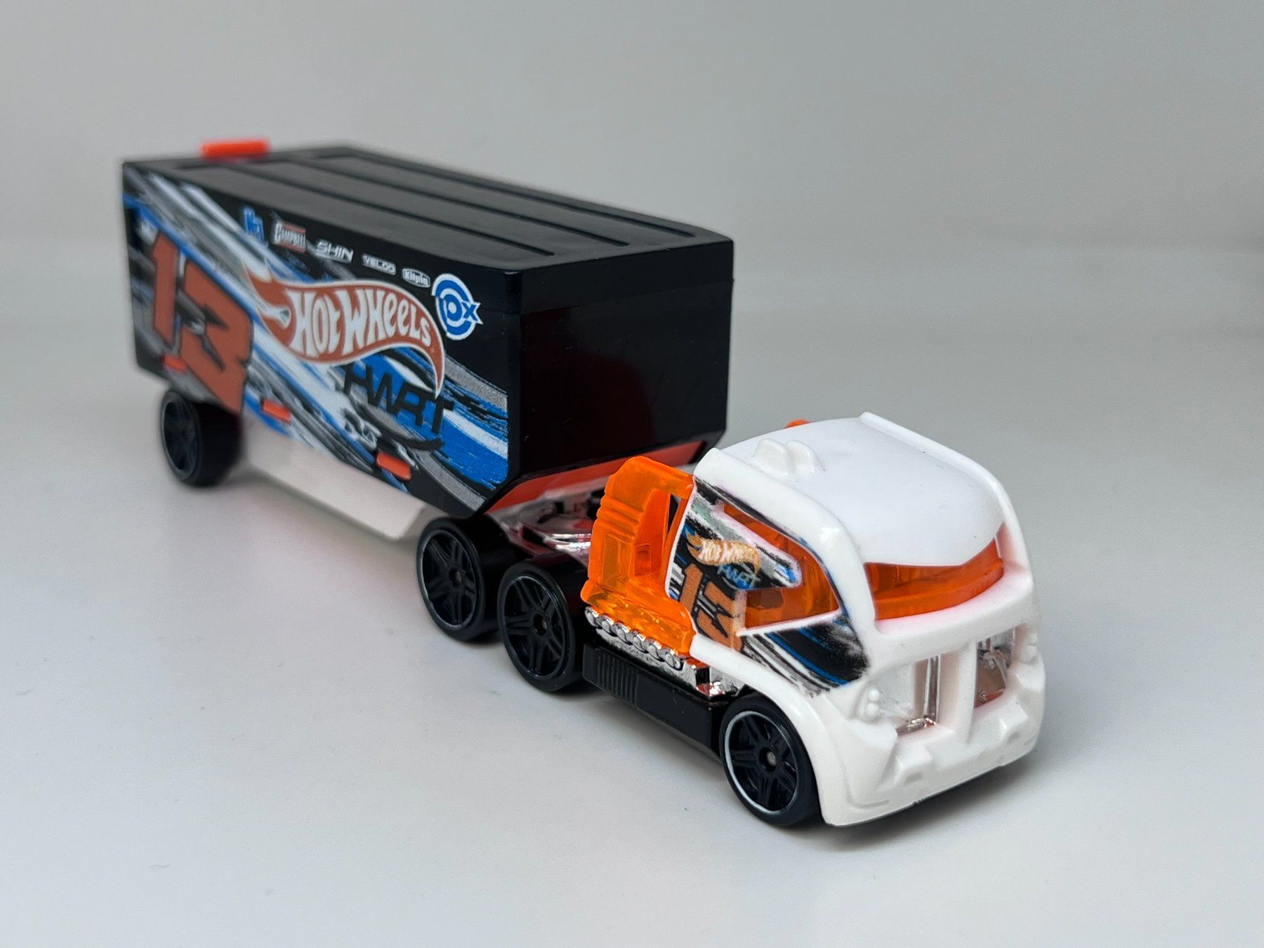 Hot Wheels Modellini d'auto: Hot Wheels Speed Fleet #43 – Usato da Wildegg venduto da LaaBoutique